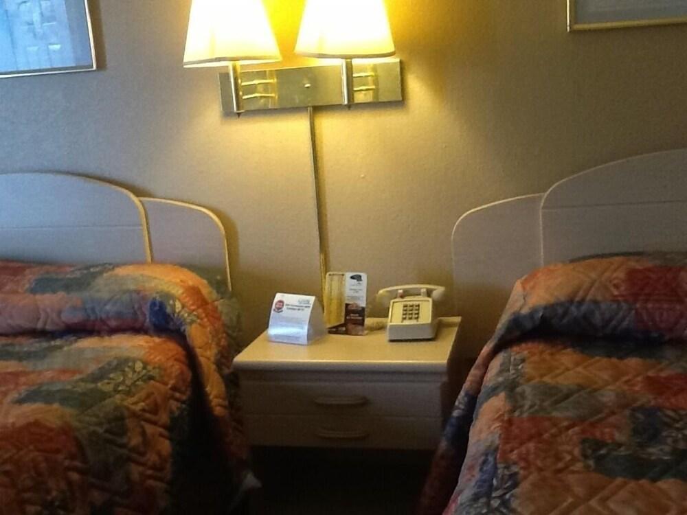 Tree Top Inn Florence