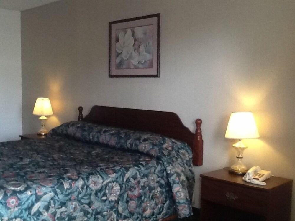 Tree Top Inn Florence