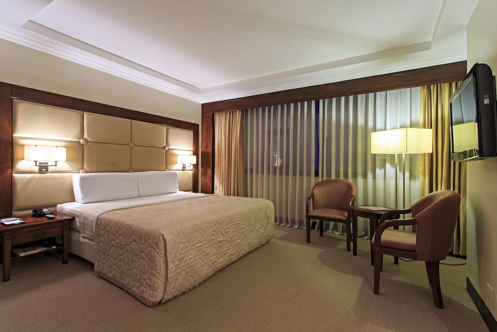 Cebu Parklane International Hotel