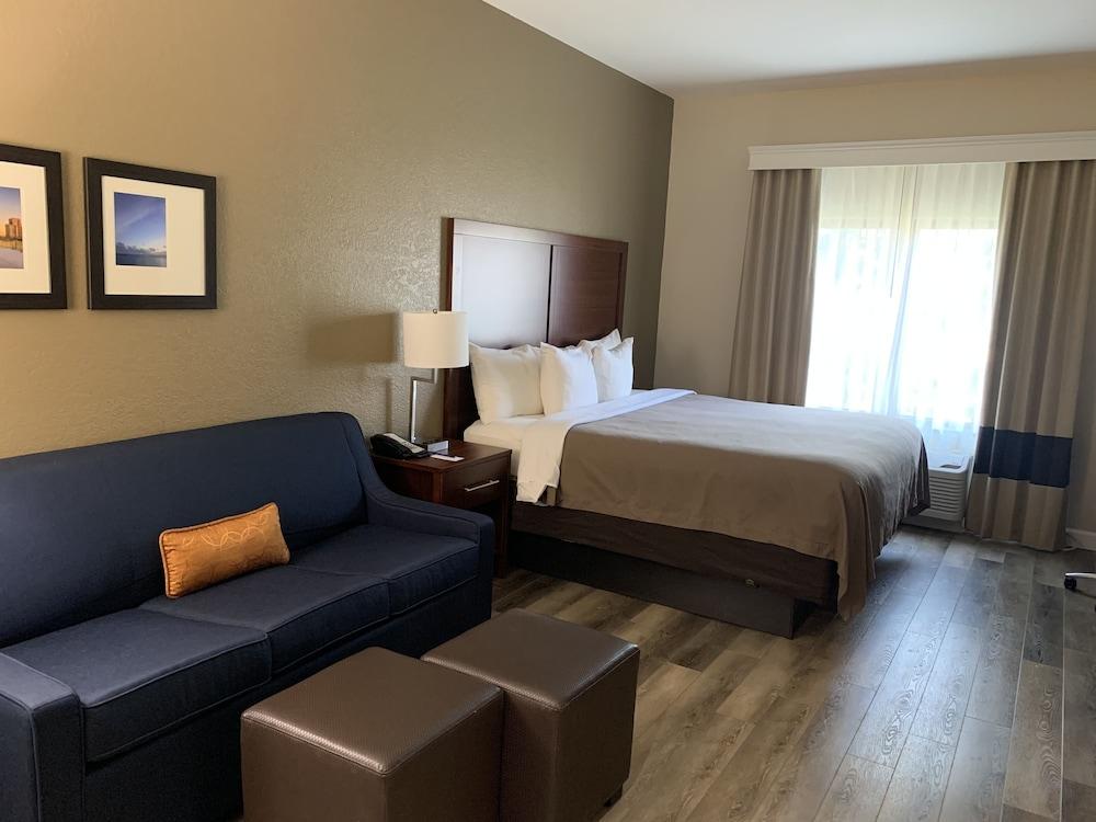 Comfort Inn & Suites Fort Walton Beach - Destin West