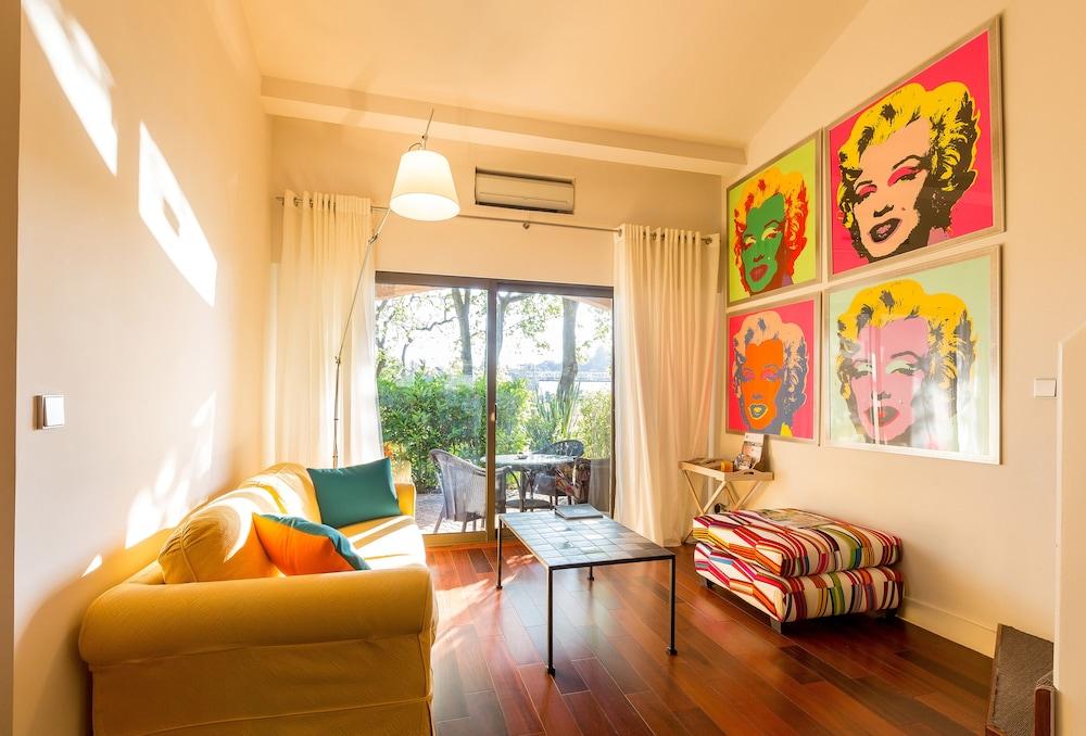 Hotel Spa & Restaurant Cantemerle