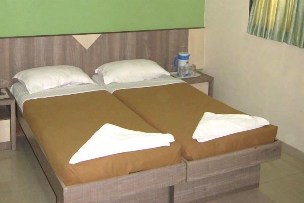 Hotel Galaxy Residency