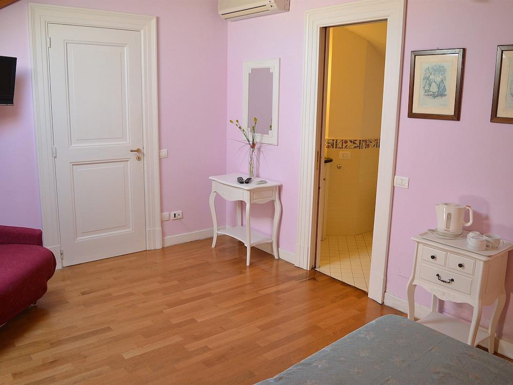 The Secret Garden Relais