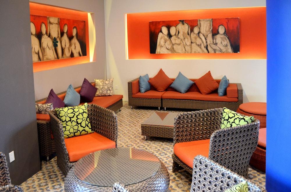 Grand Decameron Los Cabos, A Trademark All Inclusive Resort