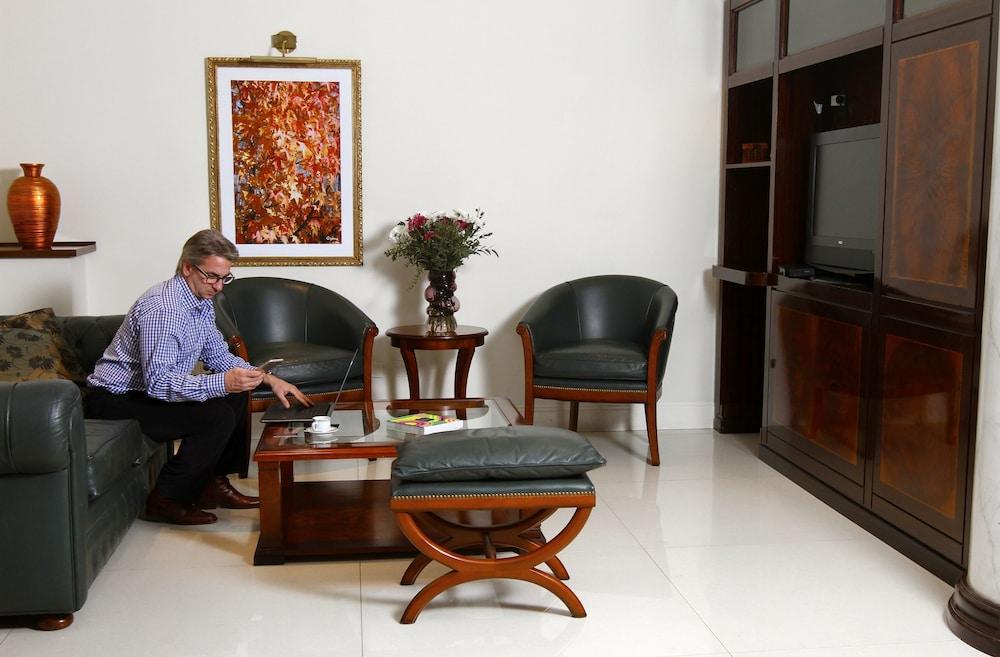 Alta Piazza Casa di Appartamenti