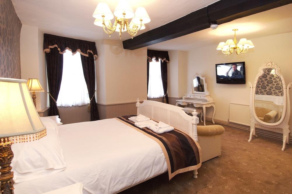 The Old Crown Coaching Inn