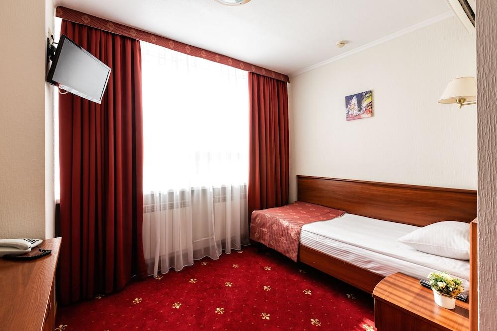 Amaks Congress Hotel