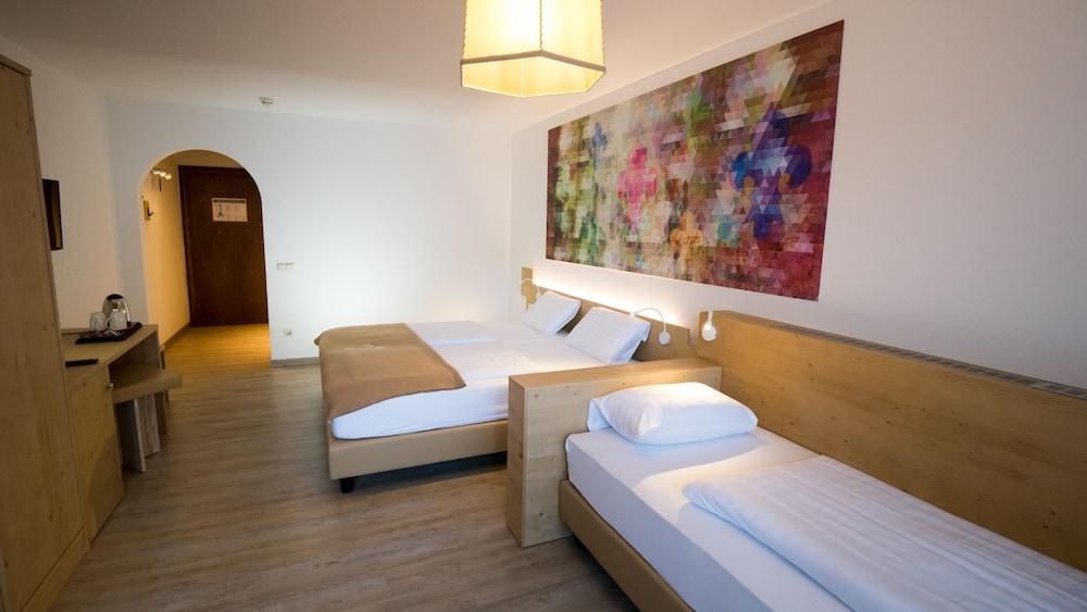 Schlosshotel Rosenegg