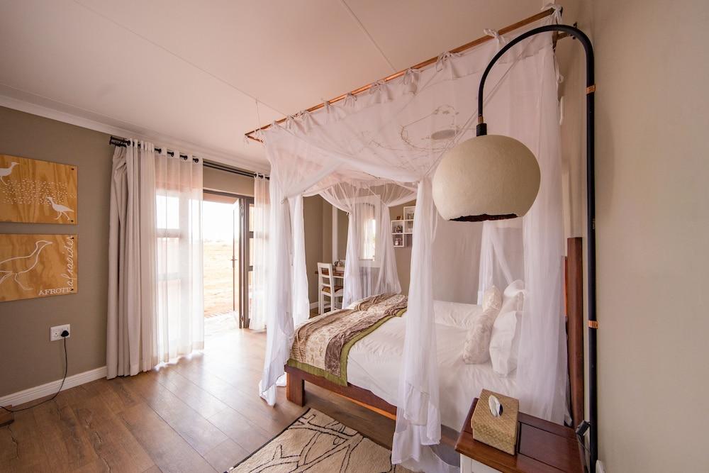 Kalahari Anib Lodge