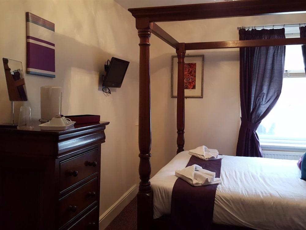 Crystals on The Prom