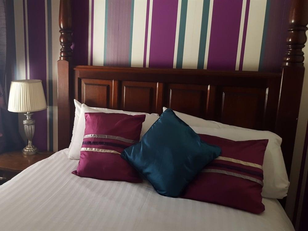 Crystals on The Prom