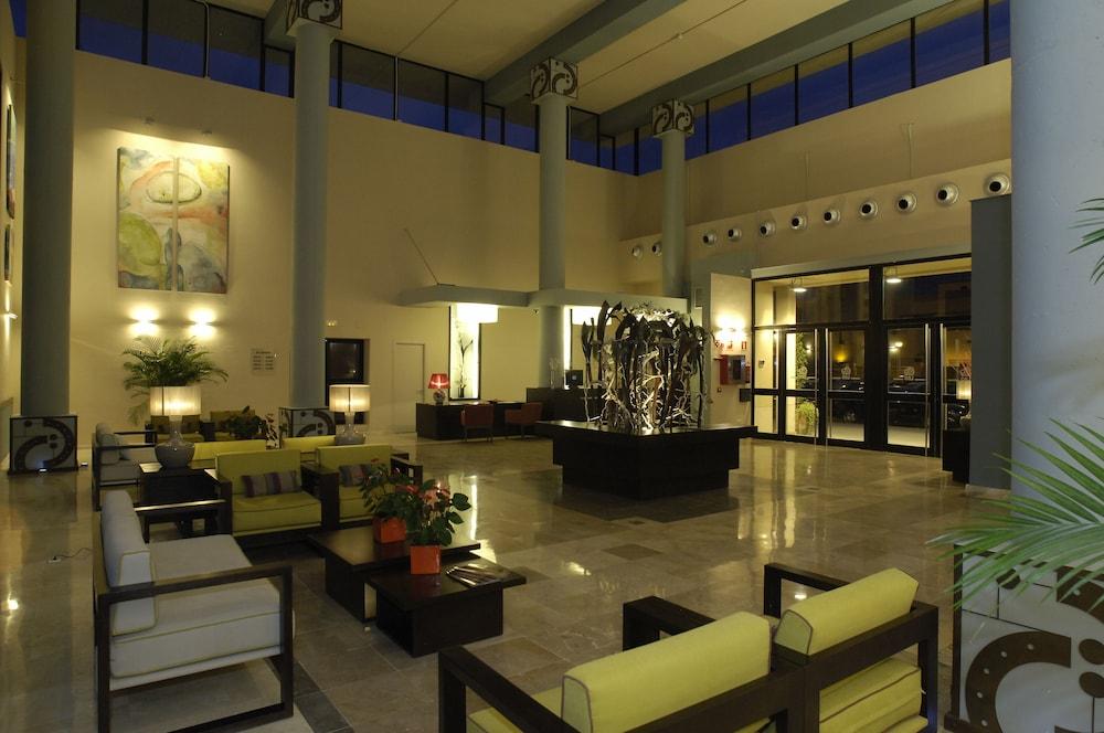 Apartamentos Leo Punta Umbría