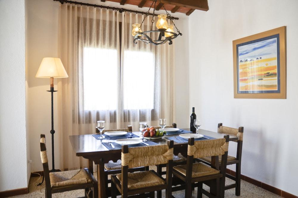 RVApartaments Villas Piscis