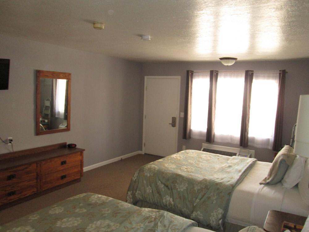 Jim Butler Inn & Suites