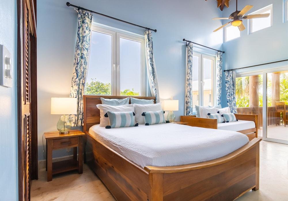 Belizean Cove Estates