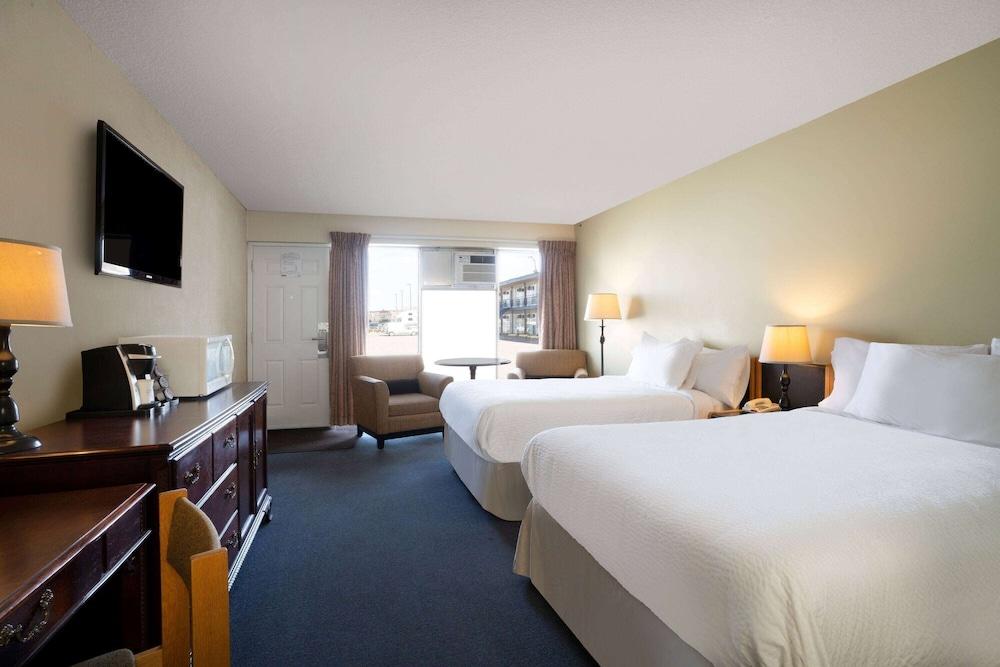 Thriftlodge by Wyndham Regina North
