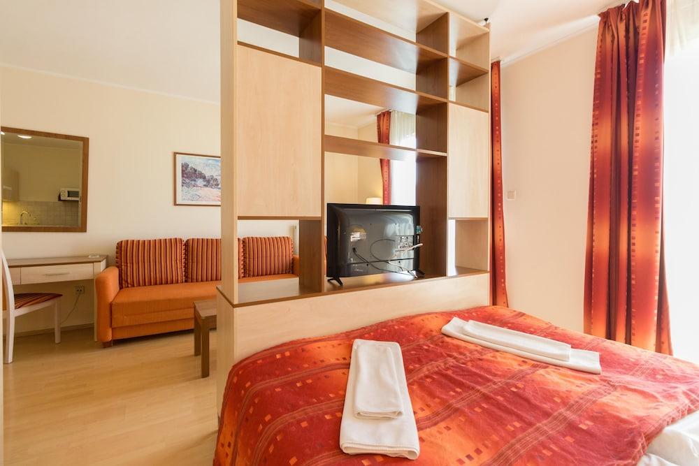 Premium Apartment House