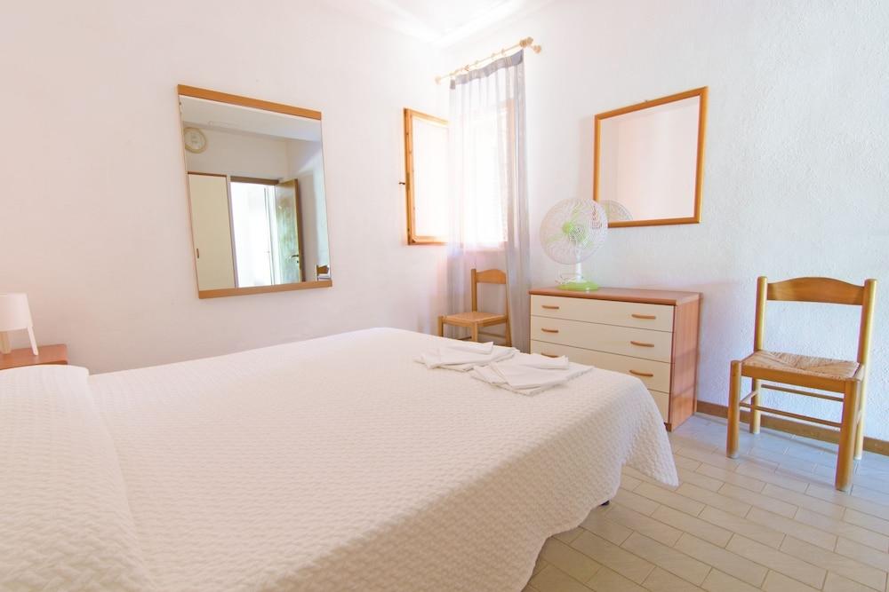 Appartamenti Elbamar Lacona