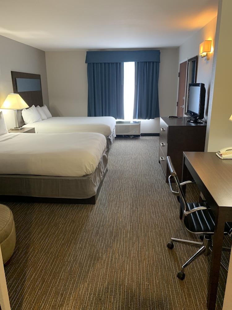 Wingate By Wyndham Southport