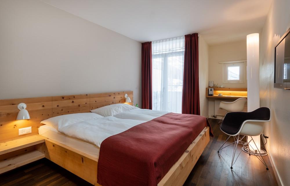 Hotel Schweizerhof Sils Maria, a Faern Collection Hotel
