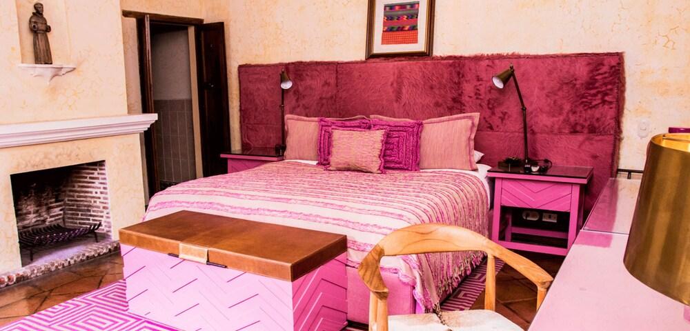 Mil Flores Luxury Design Hotel