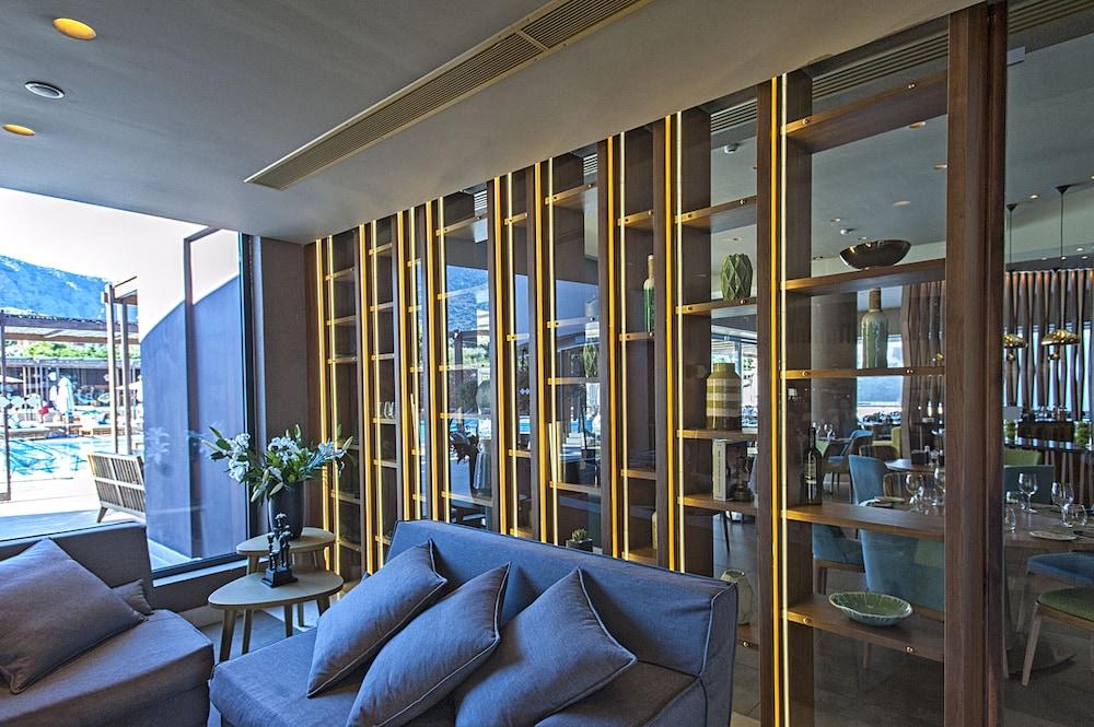 Domes of Elounda, Autograph Collection