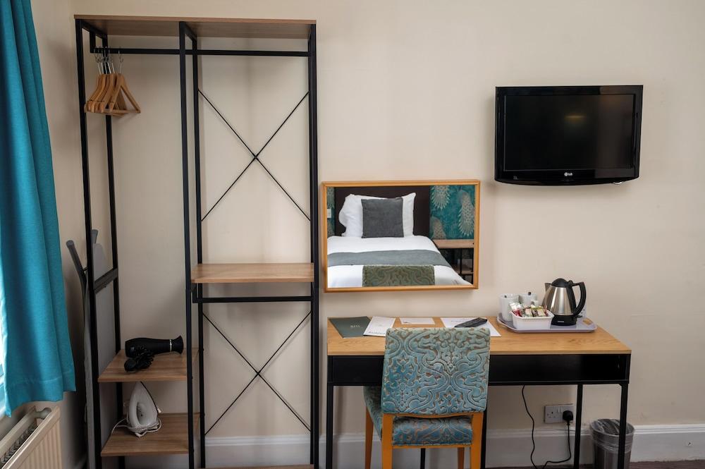 Bell Hotel by Greene King Inns