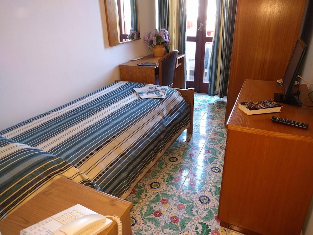 Hotel Conte - S. Angelo Bay