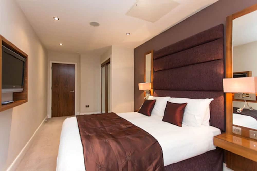 The Chambers - Park Place - Apartments