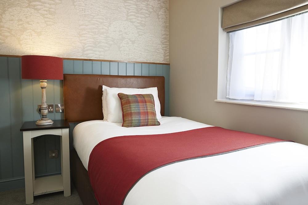 Feathers Hotel by Chef and Brewer Collection