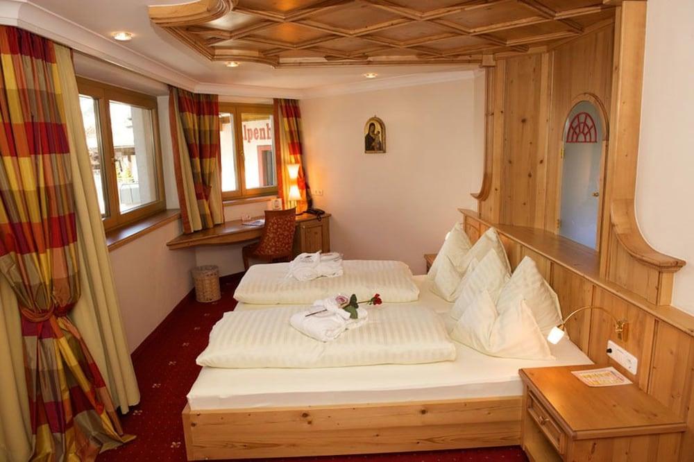 JUFA Alpenhotel Saalbach