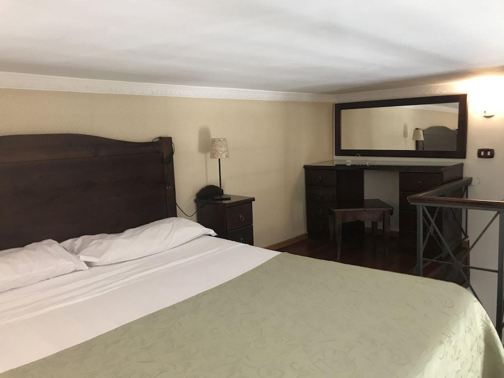 B&B Art Suite Principe Umberto