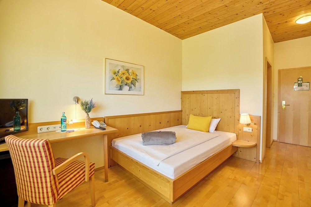 Airport-Hotel Fortuna