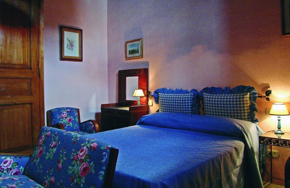 Villa Farinella Bed & Breakfast