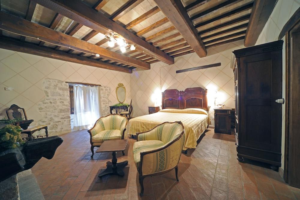 Antico Casale Urbani