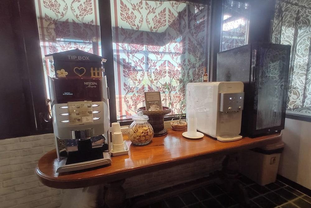 CM Night Bazaar Boutique Hotel