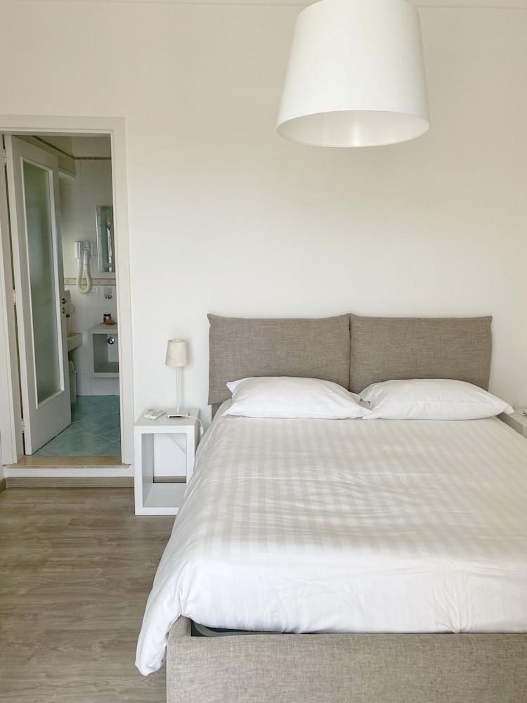 La Giuliva Charming Rooms