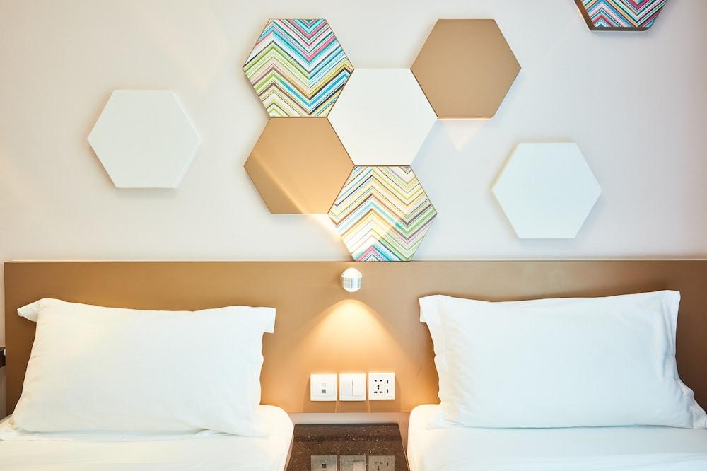 ibis budget Singapore Imperial