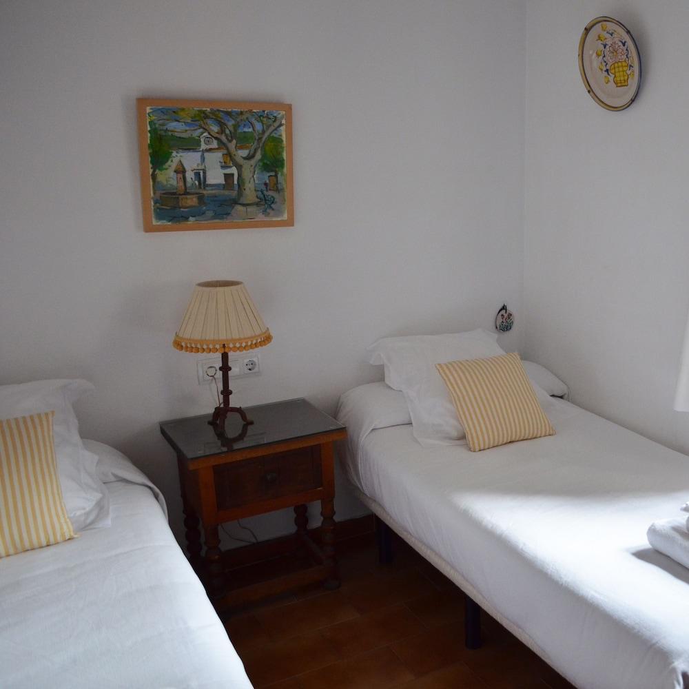 Santa Isabel la Real Hotel