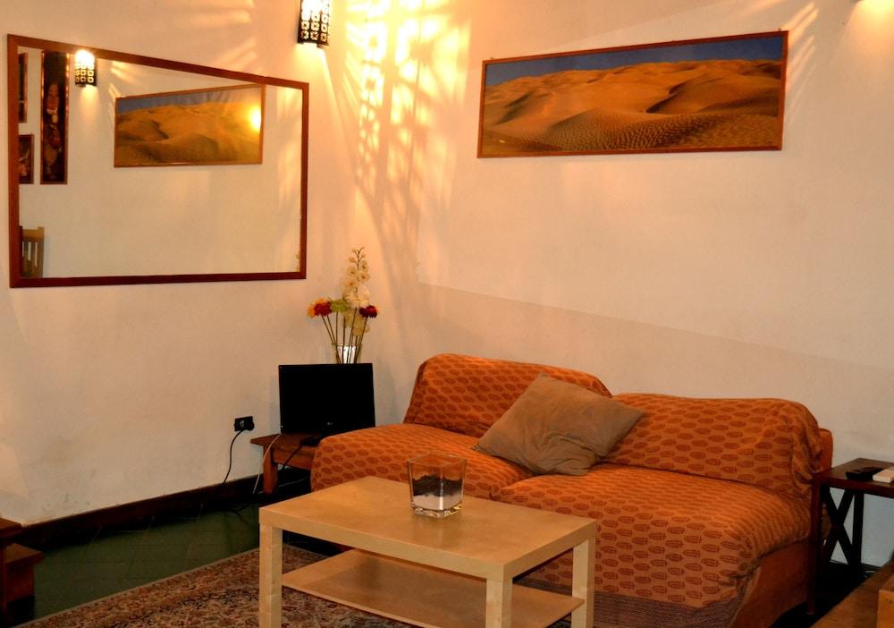 Hello Trastevere - Bed & Breakfast