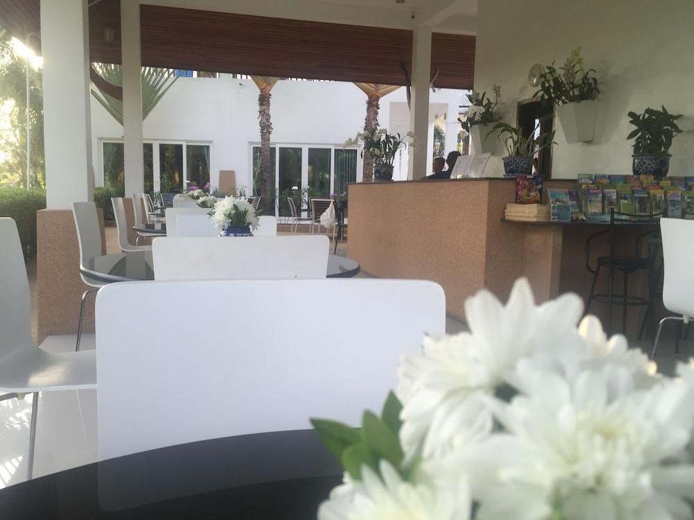 Nadivana Serviced Apartments