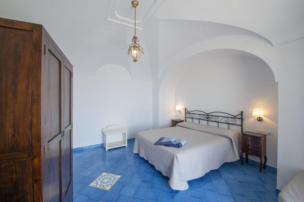 Villa il Frantoio and Lilmar