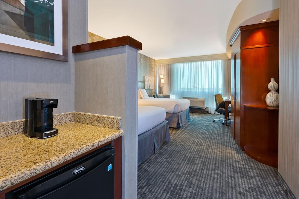Courtyard by Marriott Omaha La Vista