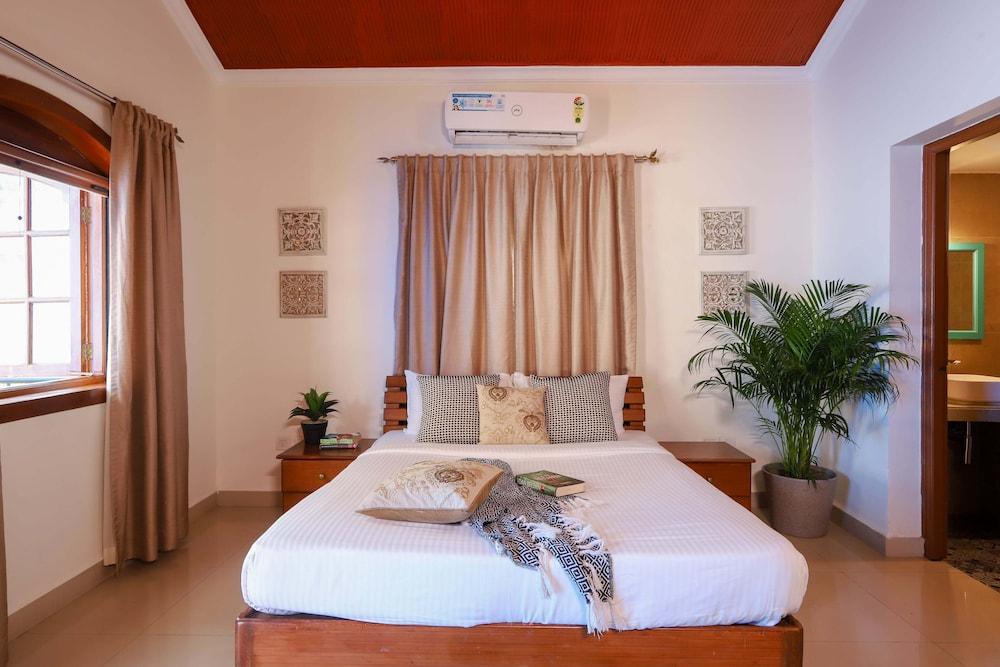 Aguada Anchorage - The Villa Resort