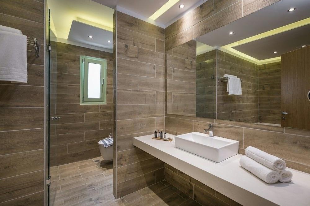 Fereniki Resort & Spa