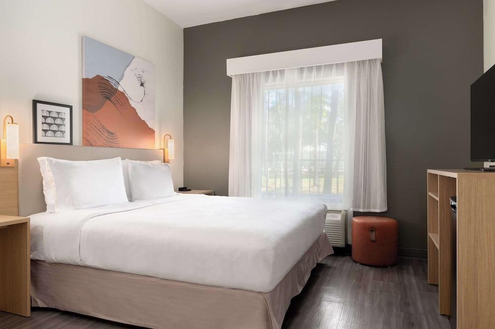 Spark by Hilton Savannah South I-95