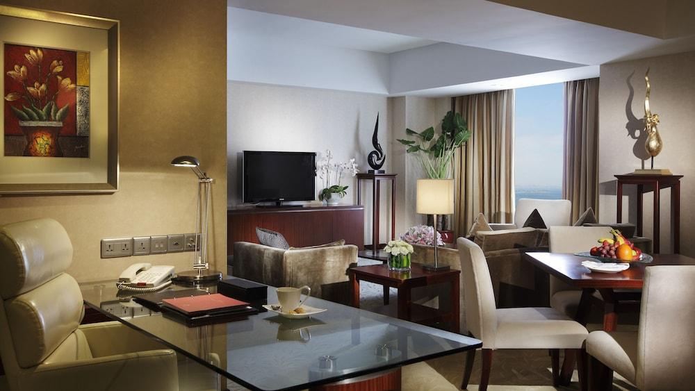 Crowne Plaza Yantai Seaview by IHG