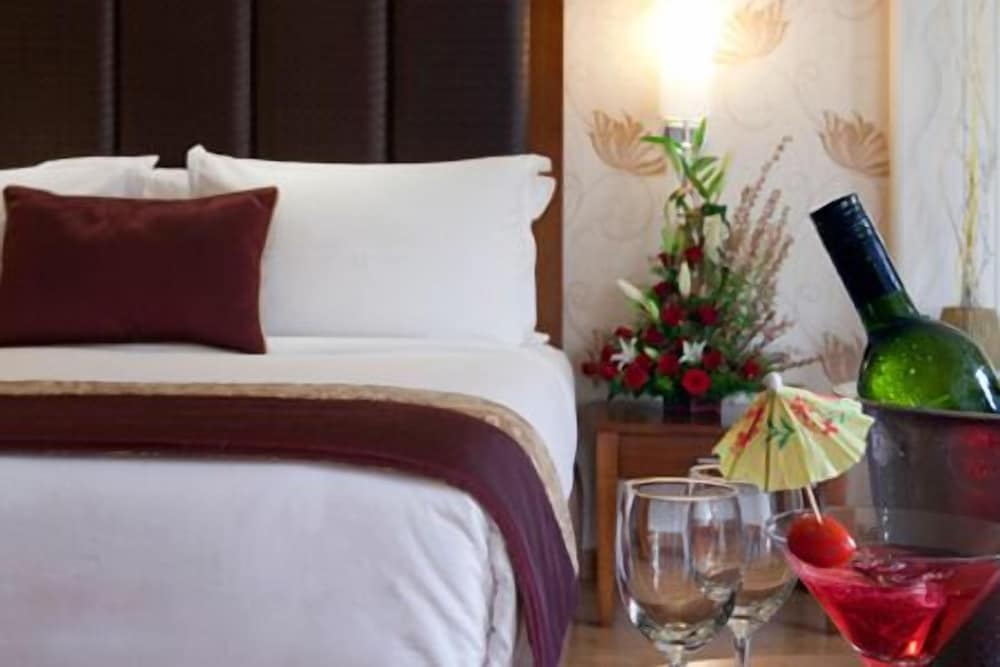 The Grand Magrath Hotel