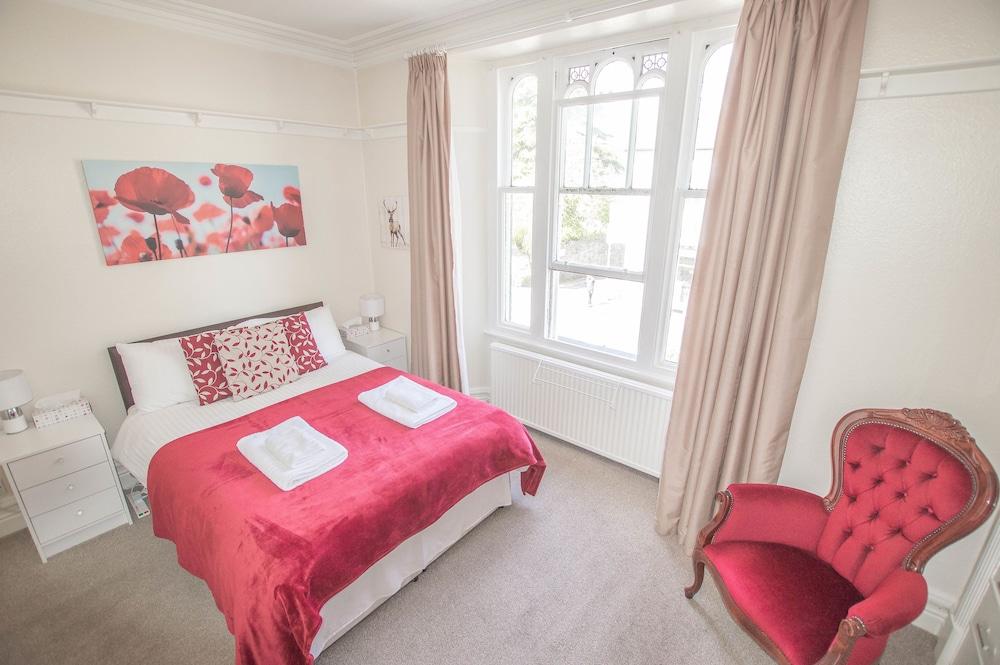 Elim Bank Guest House