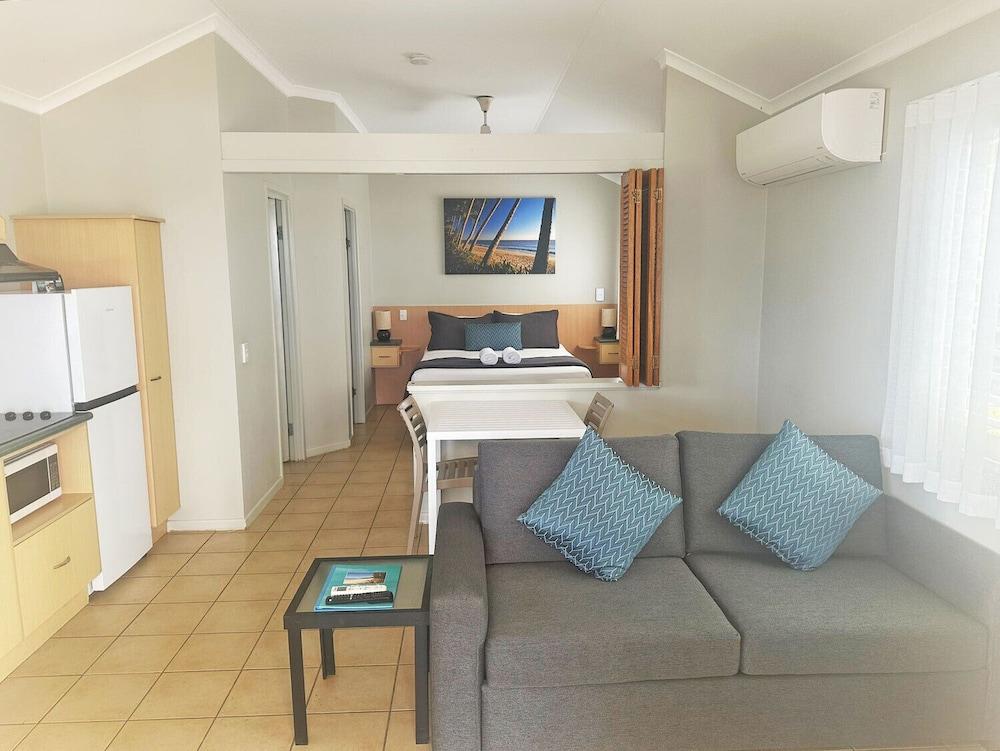 Ellis Beach Oceanfront Bungalows